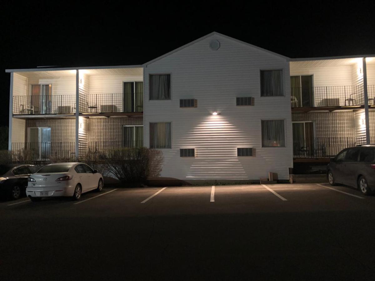 Shores Inn & Hotel Shediac Eksteriør bilde